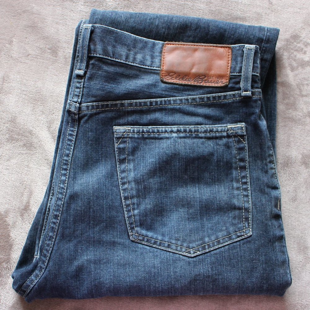 Eddie Bauer Men's Relaxed Jeans